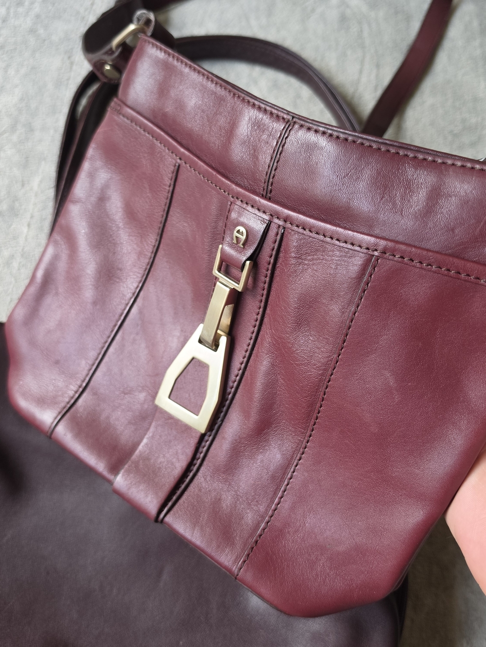 Etienne Aigner vintage oxblood burgundy leather shoulder bag set - Picture 2 of 11